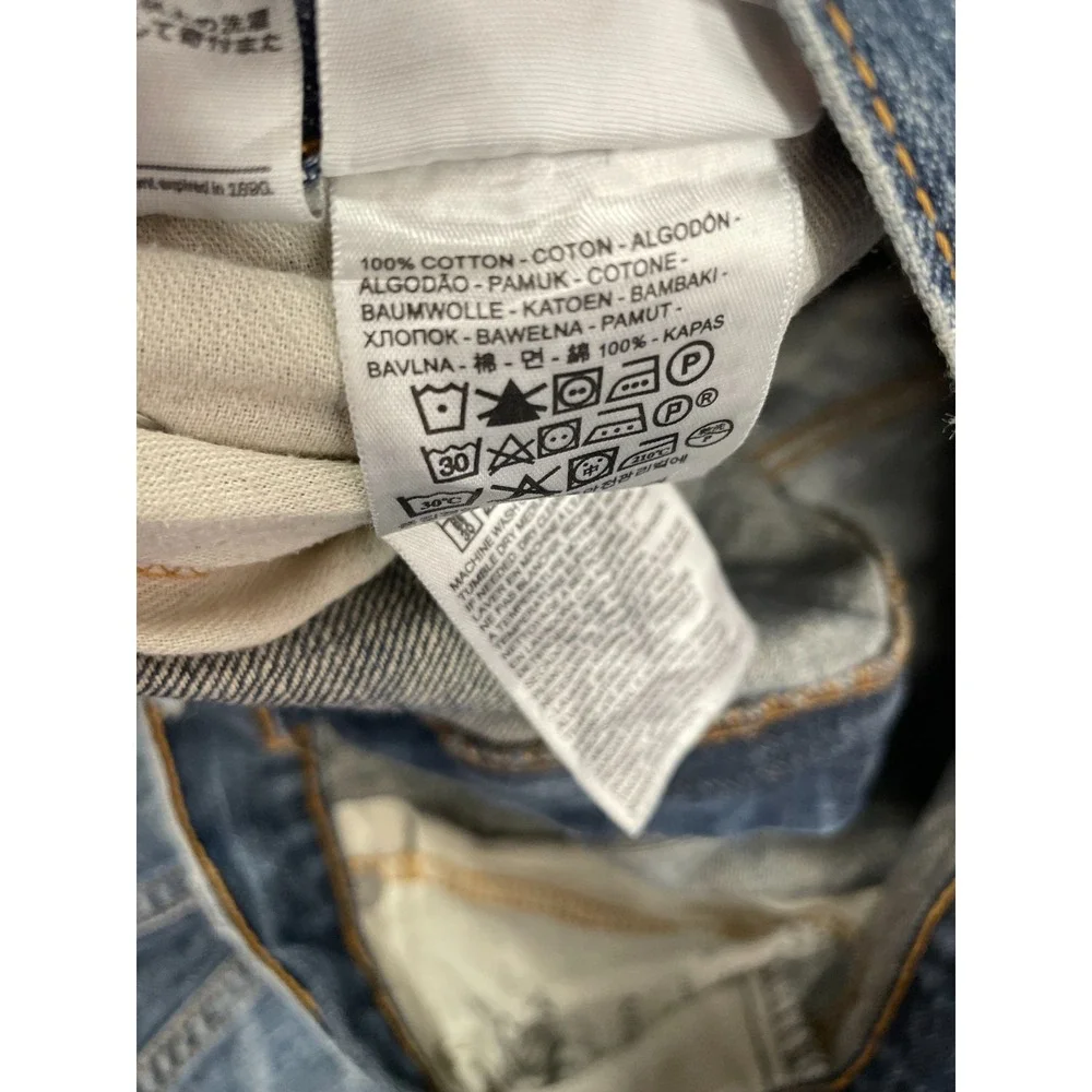 Levis levis 559